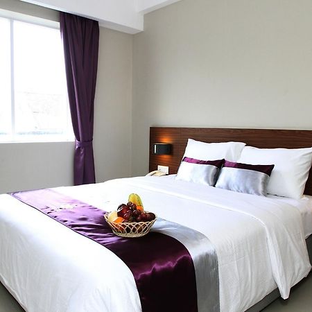 Amantis Hotel Demak Экстерьер фото
