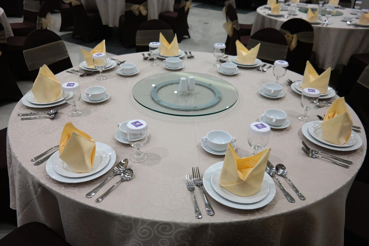 Amantis Hotel Demak Экстерьер фото
