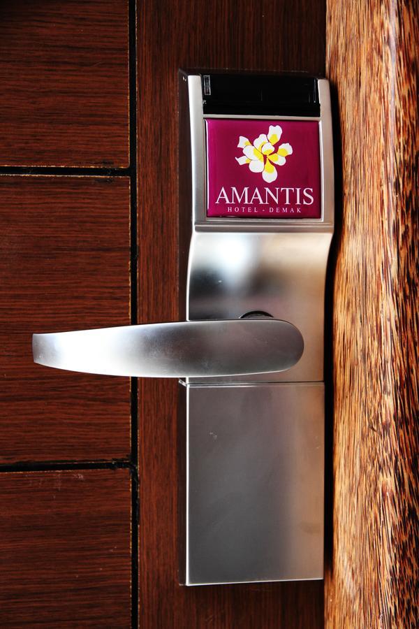 Amantis Hotel Demak Экстерьер фото